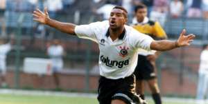 Há 27 anos, Corinthians superava o Palmeiras com provocação de Viola