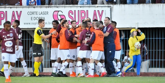 Caxias ganhou do Grêmio e se sagrou campeão do primeiro turno no Rio Grande do Sul