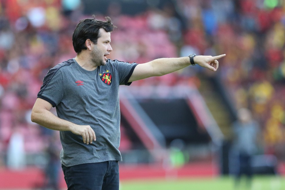 Técnico do Sport teme por retorno precipitado das partidas pelo Brasil