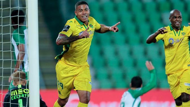 PORTUGUÊS: Em jogo com gols de brazucas, Paços Ferreira bate Rio Ave