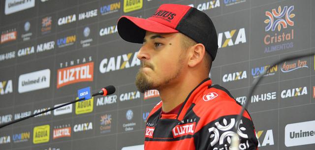 Volante ex-São José-RS e atacante campeão com Atlético-GO assinam com time da Série C