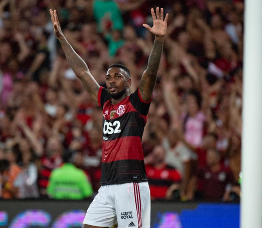 Volante do Flamengo receberá investida de Chelsea e Borussia Dortmund