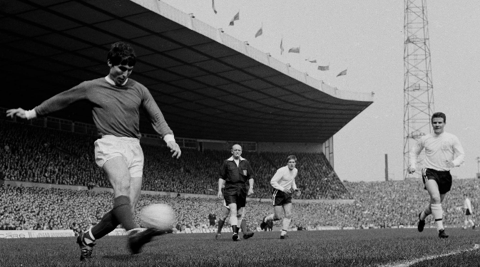 Luto! Morre ex-lateral que foi campeão europeu com o Manchester United