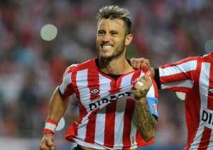 Algoz do Cruzeiro em 2009 e ex-Grêmio, 'Gata' Fernández anuncia aposentadoria