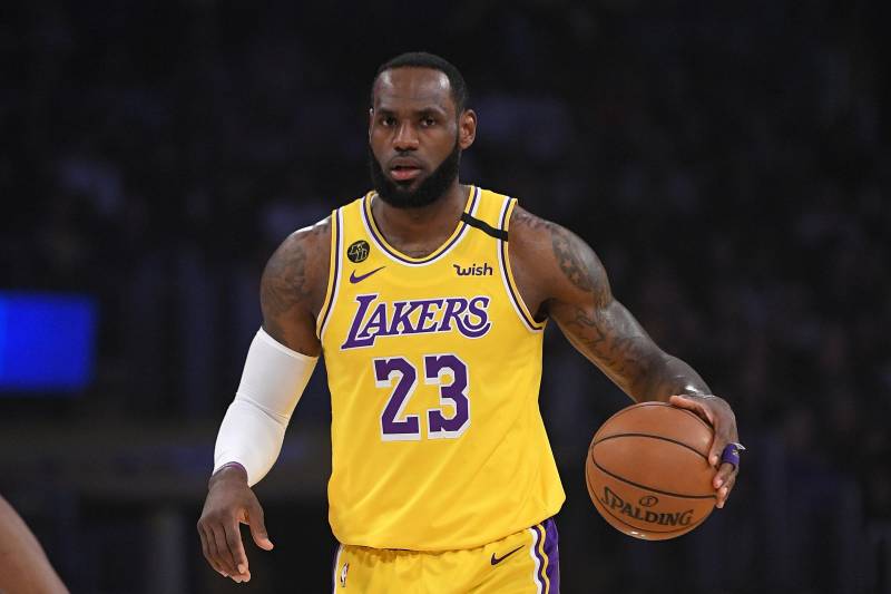 LeBron James e outras estrelas formam associação para incentivar negros a votarem