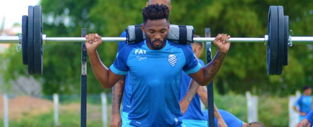 Volante do CSA não vê a hora de voltar aos treinos com bola