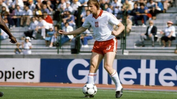 Ex-jogador da seleção polonesa é condenado por agredir a esposa