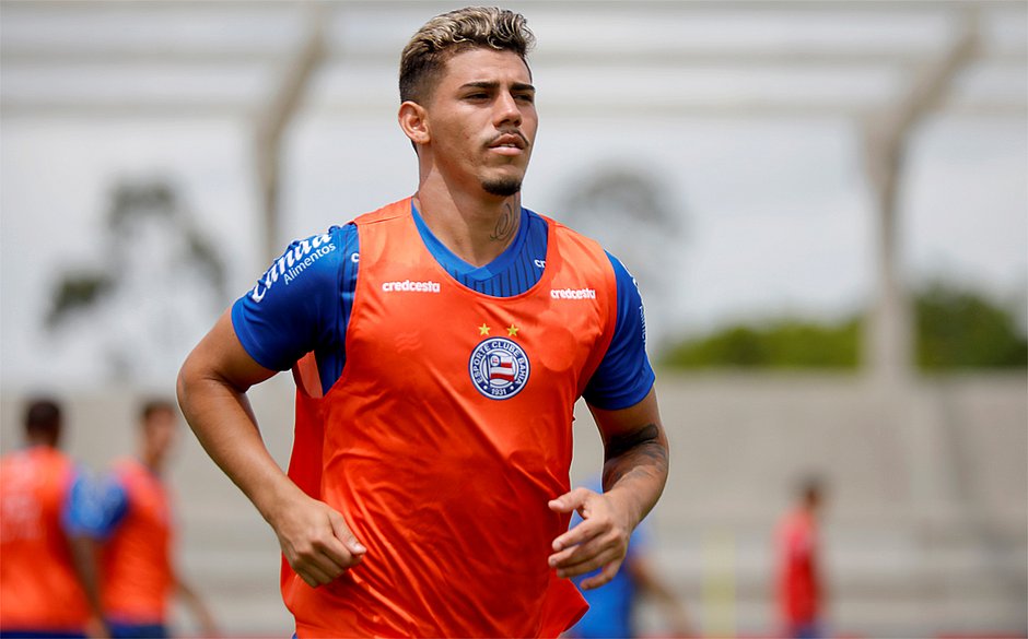 Bahia encaminha empréstimo de jovem lateral para time da Série D