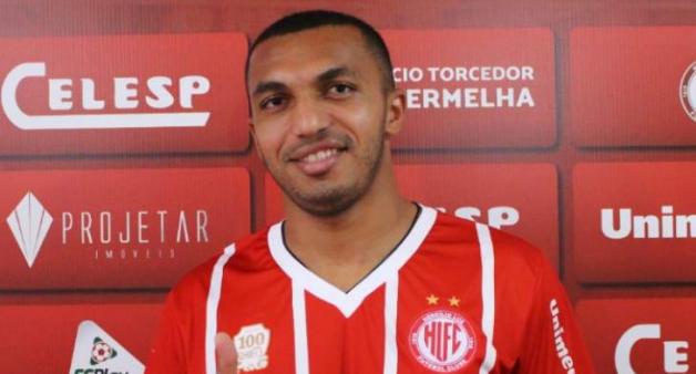 Atacante ex-São Caetano troca time do Paulista A2 por algoz do Atlético-MG