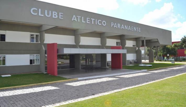 Curitiba passa a ser “código laranja” e suspende treinos dos clubes