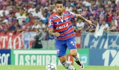 Após “furar” isolamento, volante volta a treinar no Fortaleza