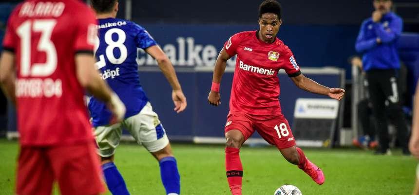 Alemão: Ex-Grêmio, lateral avalia empate do Bayer Leverkusen com o Schalke 04