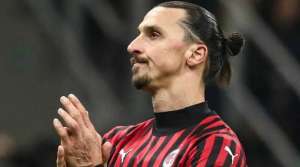 Ibrahimovic pede uma fortuna para acertar com gigante da Europa
