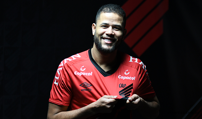 Athletico-PR anuncia contratação de ex-atacante de Santos e Atlético-MG 2 0002050472118 img