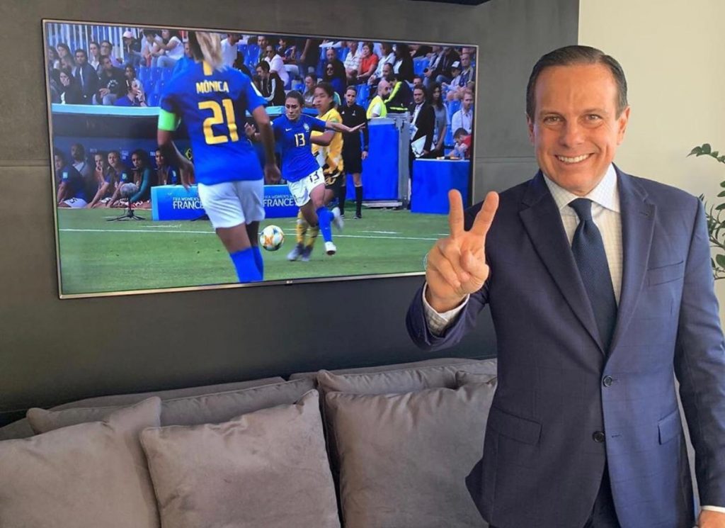 Dória surpreende e breca retorno dos treinos em São Paulo