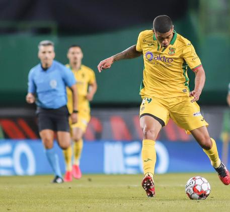 PORTUGUÊS: Ex-Corinthians marca, e Paços Ferreira vence com gol contra nos acréscimos