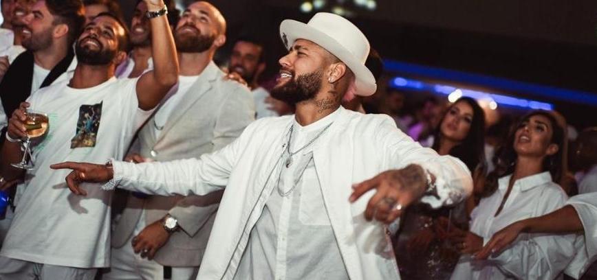 Companheiro de PSG revela ordem da esposa em festinha daquelas de Neymar