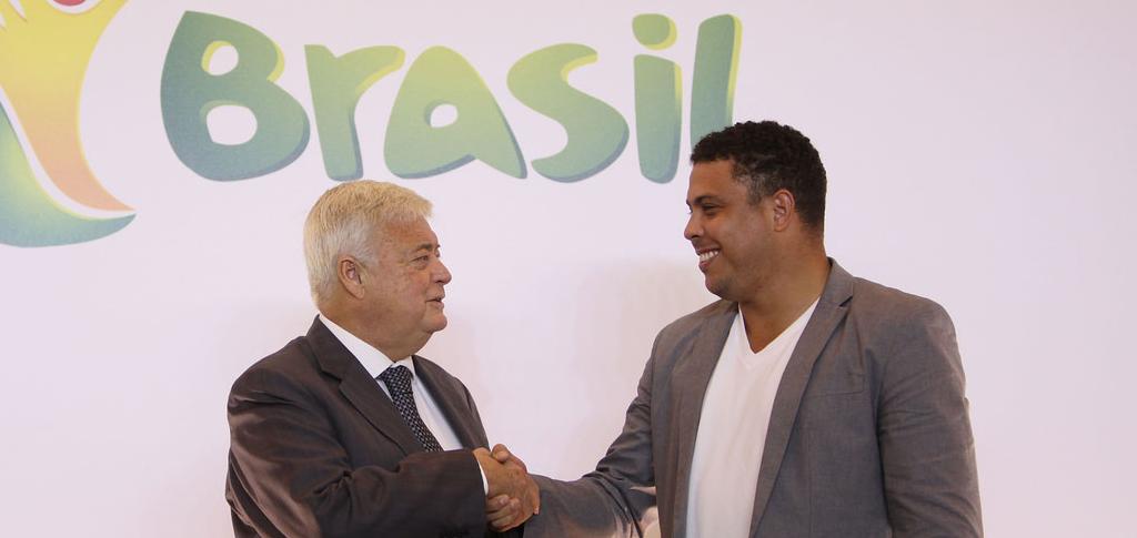 Ronaldo elogia volta do futebol na Europa, mas critica retorno do Carioca: ‘Erro’