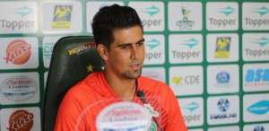 Guarani dispensa ex-Palmeiras e fica próximo de zagueiro do Athletico-PR