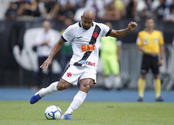 Time do Brasileirão irá à Justiça cobrar R$ 500 mil do Vasco por volante