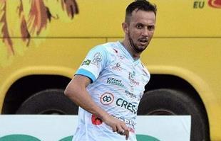 Lateral ex-Gama e Brasiliense assina renovação com clube da Série D