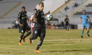 Por fim de 'novela', Ponte Preta prevê reunião com estafe de Felipe Saraiva