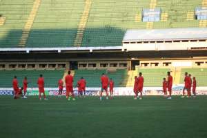 Guarani acerta pagamento de março e diminui pendência com o elenco