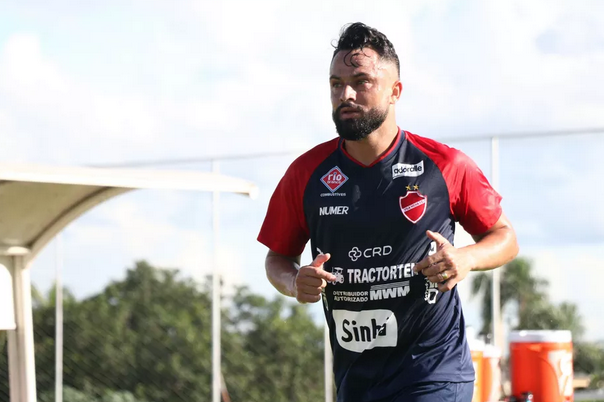 Goiano: Apenas seis meses depois, Vila Nova rescinde com ex-atacante do Guarani