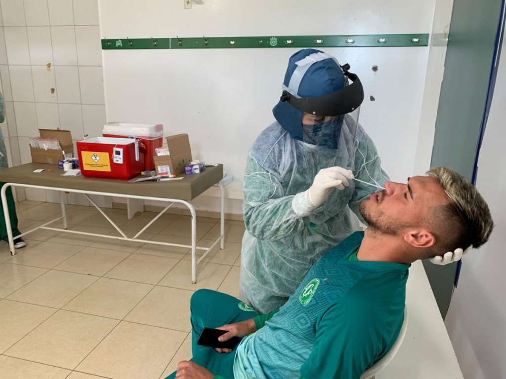 Chapecoense divulga novos resultados de testes para Covid-19 sem nenhum positivo 2 0002050472834 img