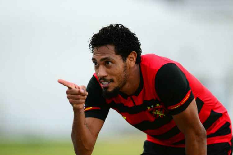 Artilheiro do Sport antecipa retorno e já passa por exames nesse sábado