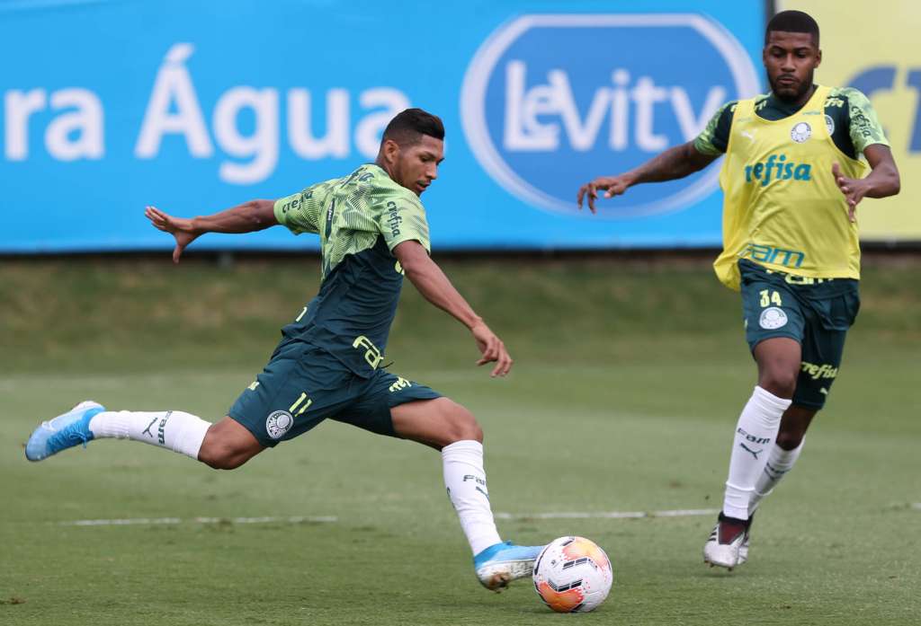 Palmeiras confirma ter um jogador com coronavírus e três recuperados