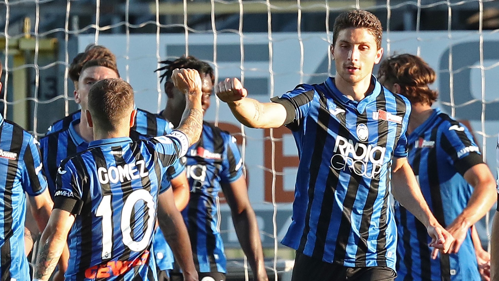 ITALIANO: Atalanta goleia e leva alegria a Bérgamo, cidade devastada pela covid-19