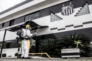 À espera de resultados de exames, Santos faz descontaminação do CT Rei Pelé