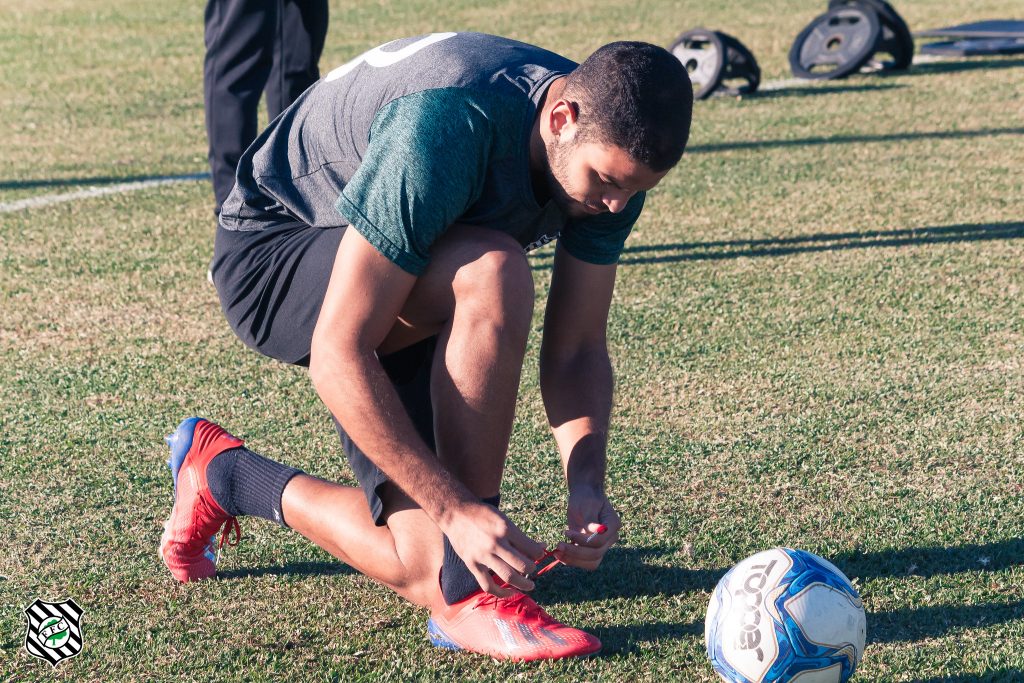 Figueirense não entra na onda de rival e promete jogar fora de Florianópolis