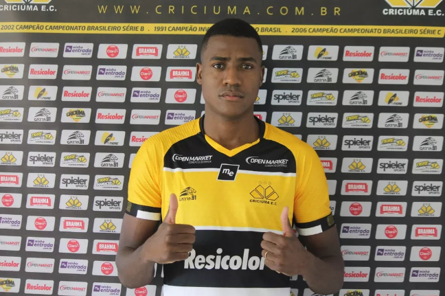 Focado no Catarinense e na Série C, Criciúma apresenta zagueiro ex-Cianorte