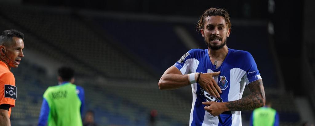 PORTUGUÊS: Brasileiro marca, Porto goleia e abre vantagem na liderança