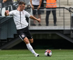 Lateral do Corinthians, que ganhou titularidade recentemente, entra na mira da Itália