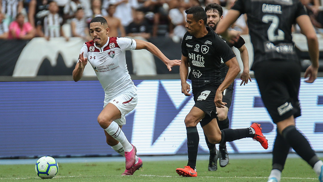 Carioca: Contra jogos no Maracanã, Flu recebe aval de rival para jogar no Engenhão