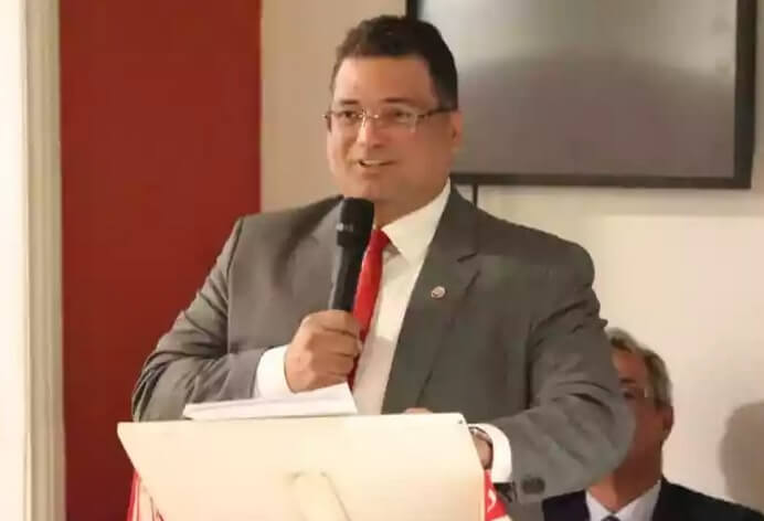 Presidente de time da Série B pode deixar cargo para ser vereador