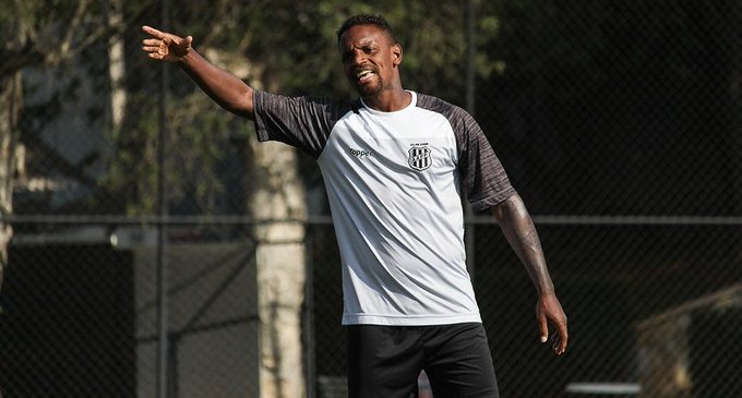 Contrato é entrave para Ponte Preta devolver Cléber Reis ao Santos; entenda
