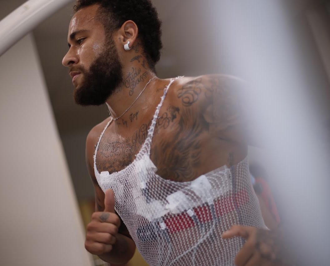 Liga dos Campeões: Com Neymar, PSG retoma treinos coletivos visando quartas de final