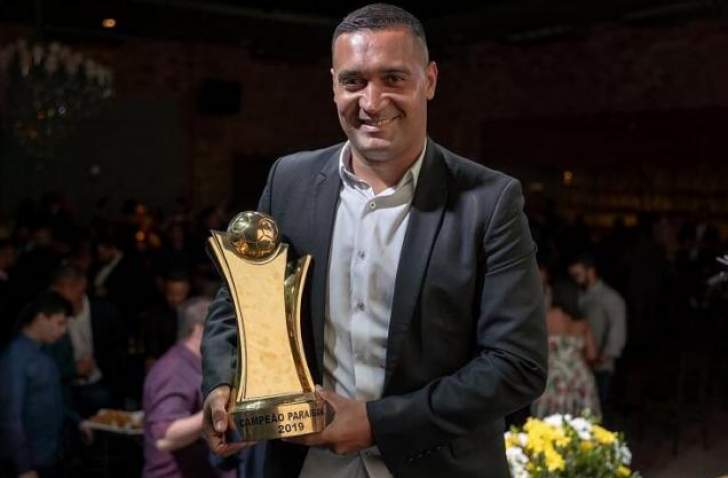 Ex-atacante da flechada, executivo aguarda retorno do futebol e propostas