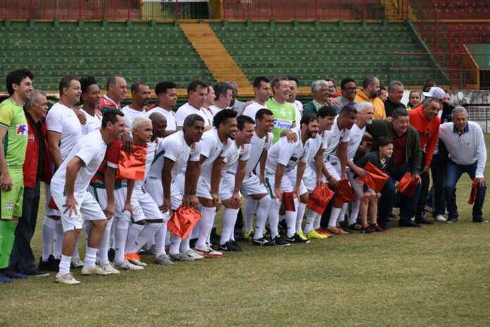Com ídolo do Corinthians, Portuguesa formará time para disputar torneio de masters