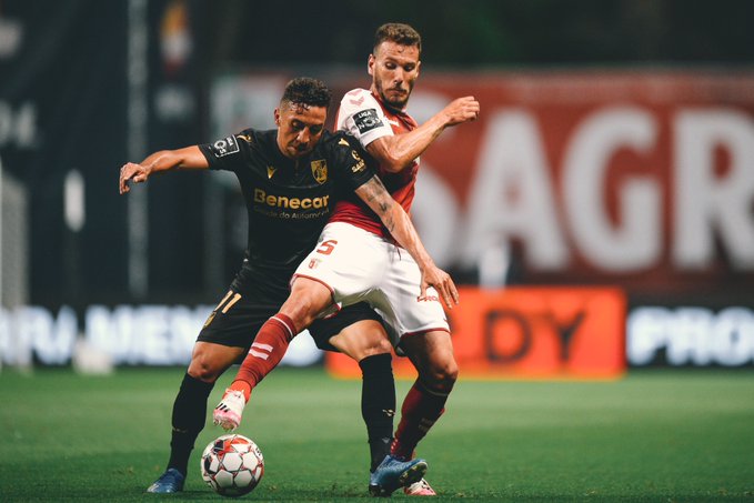 PORTUGUÊS: Braga vence confronto direto pela Liga Europa e assume terceira posição