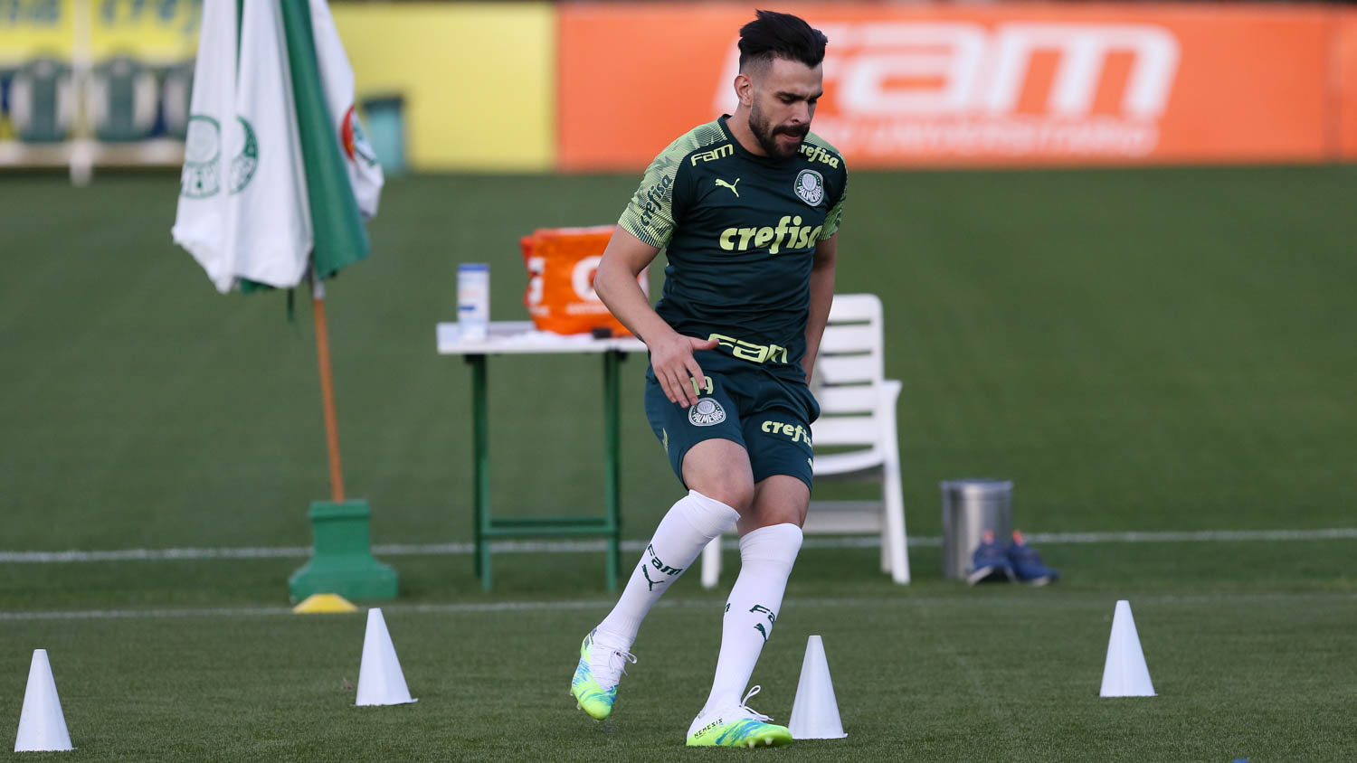 Bruno Henrique destaca retorno dos trabalhos no Palmeiras: ‘Estamos felizes’