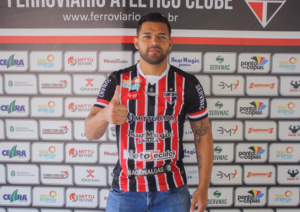 Classificado para semifinais do Cearense, time da Série C anuncia volante ex-Sampaio