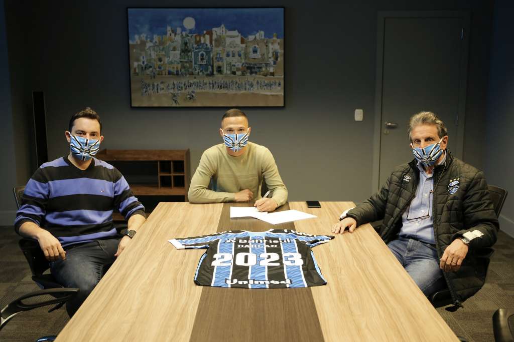 Grêmio renova com volante Darlan até o final de 2023