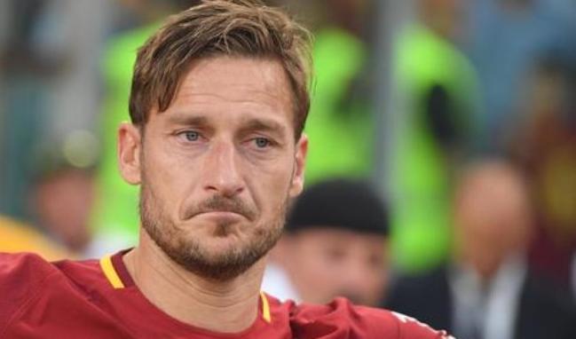 Craque italiano promete recompensa para quem achar seu Rolex