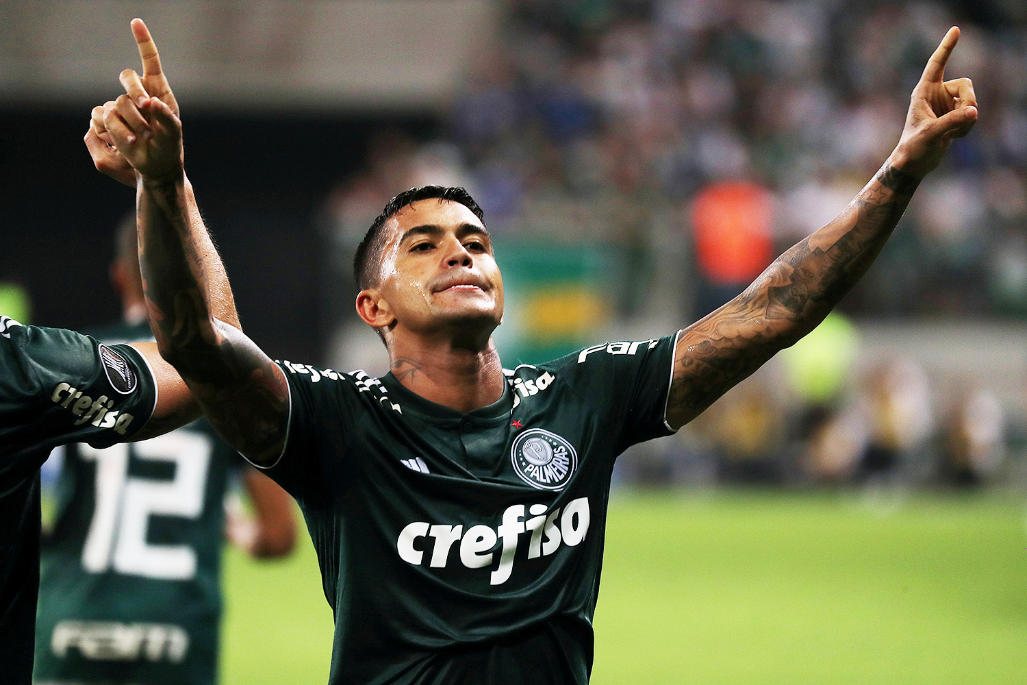 Clube multimilionário do Catar prepara oferta para tirar atacante do Palmeiras