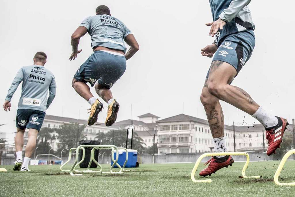 Sánchez, Felipe Jonatan e Luan Peres testam negativo e se apresentam ao Santos